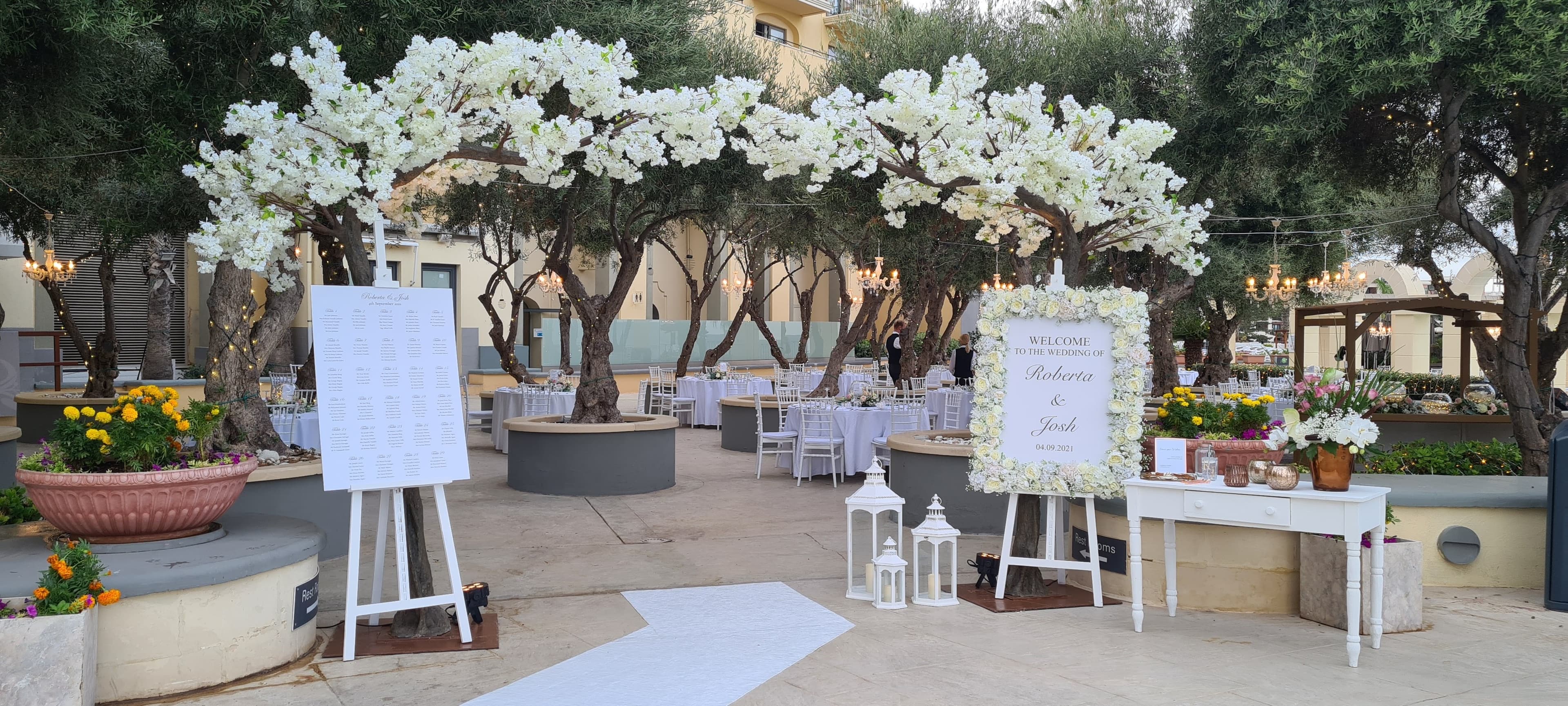 Save the Date Malta - decorations - Photo 1