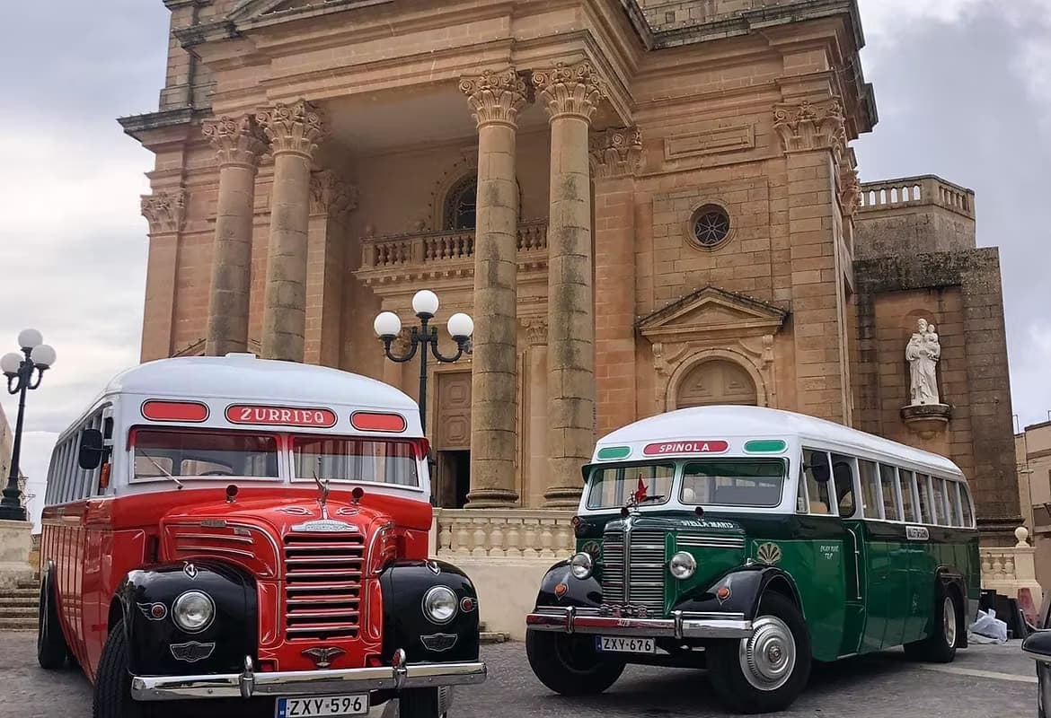 The Wedding Bus - transport